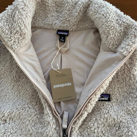 NWT Patagonia Women's Los Gatos Fleece Vest in Shroom Taupe - Picture 2 of 5
